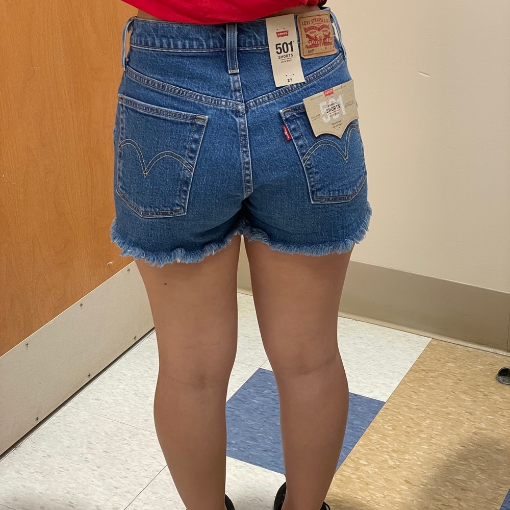 Levi's 501 shorts, (Brand New)